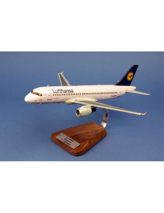 MAQUETTE BOIS A320-200