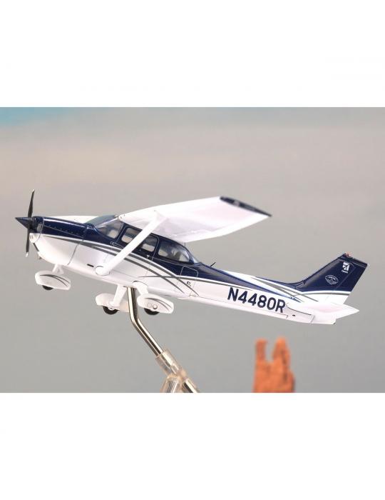 MAQUETTE METAL CESSNA 172 SKYHAWK- EDITION LIMITEE