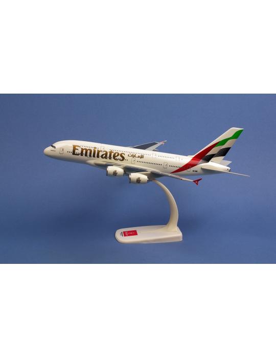 MAQUETTE PLASTIQUE AIRBUS A380 EMIRATES A6-EOE 1/250